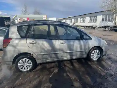 Veicolo di demolizione toyota corolla (e11) 2.0 d-4d linea sol dell'anno 2002 alimentato 1cdftv