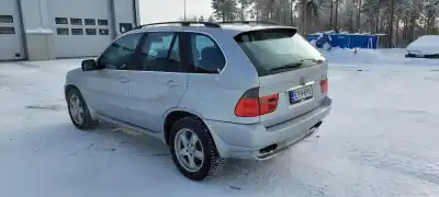 Sloopvoertuig BMW X5 (E53) 4.4 V8 32V CAT (M62) van het jaar 2001 aangedreven M62/TU