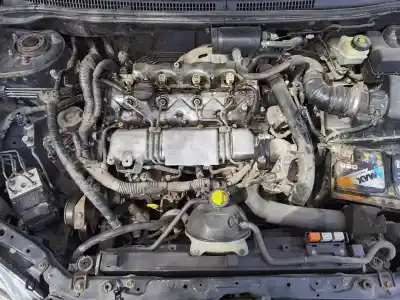 Veicolo di demolizione toyota corolla (e11) 2.0 d-4d linea sol dell'anno 2004 alimentato 1cdftv