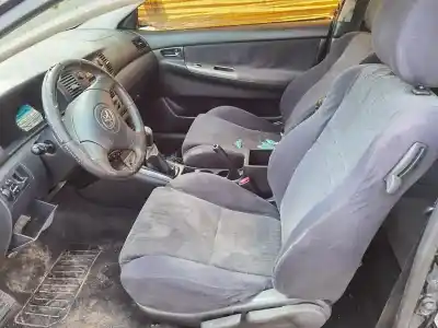 Veicolo di demolizione toyota corolla (e11) 2.0 d-4d linea sol dell'anno 2004 alimentato 1cdftv