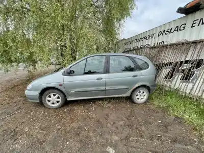 Здавання транспортного засобу renault   року 1998 потужний k7m703
