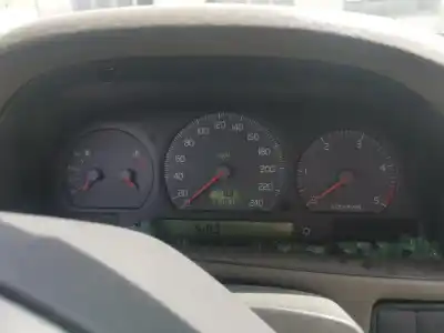 Verschrottungsfahrzeug volvo                                              v70 ii (285)                                                                                                                                                                                                                                               2.5 tdi                                                                                                                                                                                                                                                    des jahres 1999 angetrieben d5252t