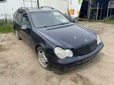 Здавання транспортного засобу MERCEDES-BENZ CLASE C (W203) C 180 (203.035) року 2002 потужний 111951 