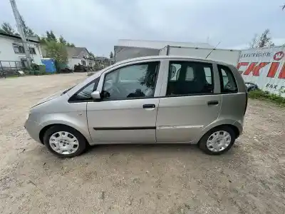 Sloopvoertuig fiat idea (135) 1.3 16v jtd 16v dynamic plus (10.2005->) van het jaar 2005 aangedreven 