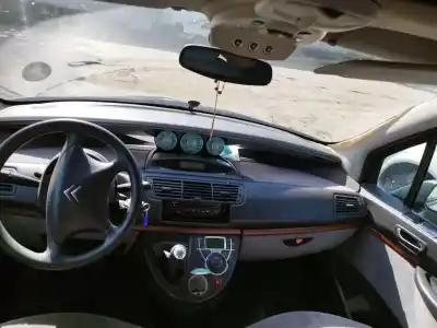 Veículo de Sucata citroen c8 2.0 hdi fap cat do ano 2003 alimentado 10 dynp