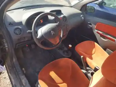 Veículo de Sucata citroen c2 1.4 hdi do ano 2003 alimentado 