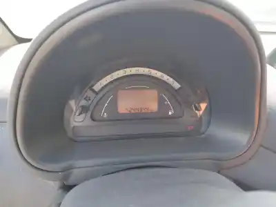 Veículo de Sucata citroen c2 1.4 hdi do ano 2003 alimentado 