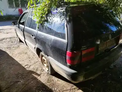 Sloopvoertuig volkswagen passat variant (3a5) 1.9 tdi van het jaar 1995 aangedreven 1z