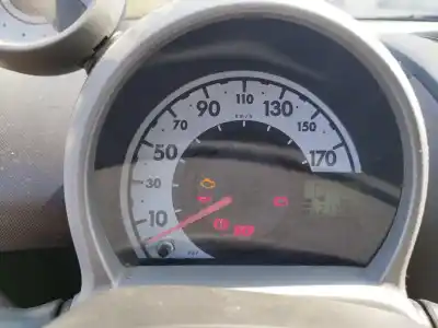 Veicolo di demolizione peugeot 107 1.0i cat 70cv dell'anno 2007 alimentato 