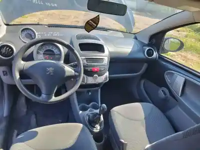 Veicolo di demolizione peugeot 107 1.0i cat 70cv dell'anno 2007 alimentato 