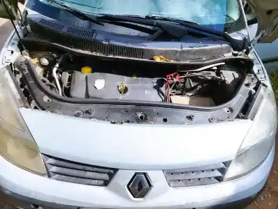 Veículo de Sucata renault scenic ii 1.5 dci diesel do ano 2003 alimentado k9k722