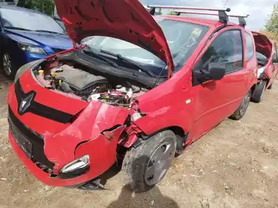 Scrapping Vehicle renault twingo 1.2 16v of the year 2012 powered d4f772