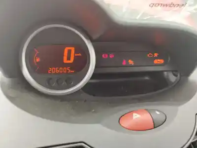 Scrapping Vehicle renault twingo 1.2 16v of the year 2012 powered d4f772