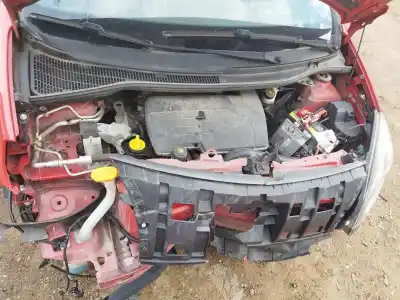 Scrapping Vehicle renault twingo 1.2 16v of the year 2011 powered d4f772