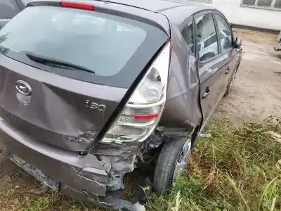 Veicolo di demolizione hyundai i30 1.6 crdi cat dell'anno 2011 alimentato d4fb