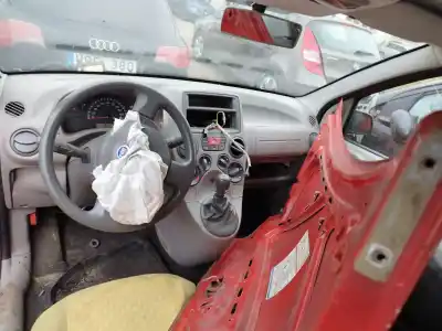 Veicolo di demolizione fiat panda (169) 1.1 8v dell'anno 2004 alimentato 