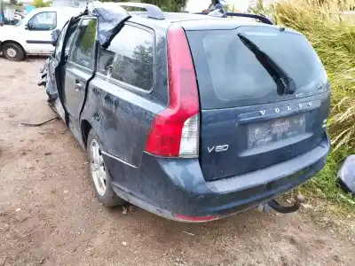 Veicolo di demolizione volvo v50 (545) 1.6 d dell'anno 2010 alimentato 