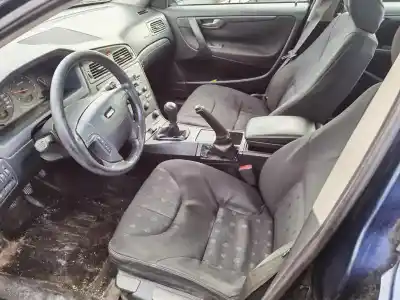 Verschrottungsfahrzeug volvo                                              v70 ii (285)                                                                                                                                                                                                                                               2.5 tdi                                                                                                                                                                                                                                                    des jahres 2000 angetrieben d5252t 