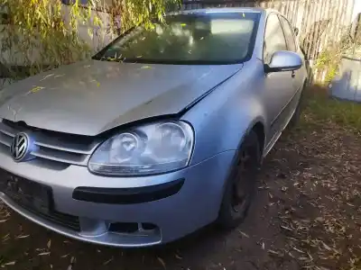 Vehicul casat volkswagen golf v (1k1) 1.4 16v al anului 2004 alimentat bca