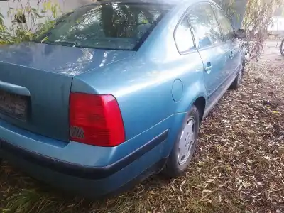Veículo de Sucata volkswagen passat b5 (3b2) 1.6 do ano 1998 alimentado ahl