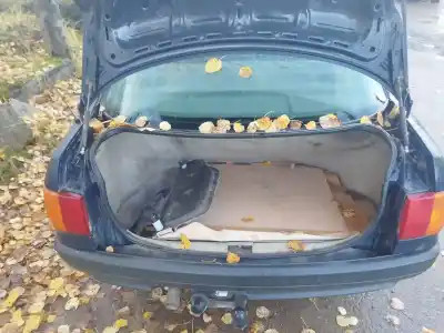 Veicolo di demolizione audi 80/90 (893) 1.8 dell'anno 1987 alimentato 