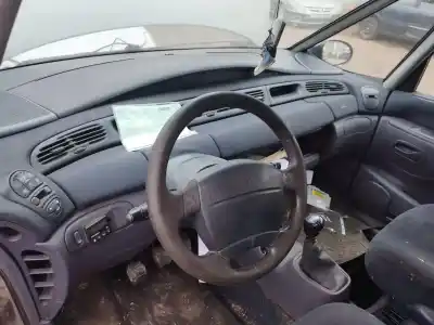 Veículo de Sucata renault espace /grand espace (je0) 2.2 dci initiale (je0k/s) do ano 2000 alimentado g9t710