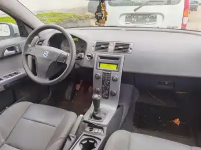 Veículo de Sucata volvo v50 (545) 1.6 d do ano 2006 alimentado d4164t