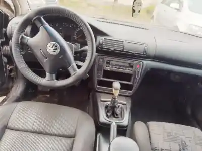 Veículo de Sucata volkswagen passat b5 (3b2) 1.9 tdi do ano 1999 alimentado 