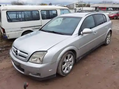 Scrapping Vehicle opel signum 1.9 16v cdti cat (z 19 dth / lrd) of the year 2004 powered z19dth