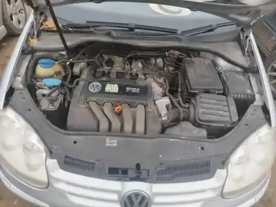 Veículo de Sucata volkswagen golf v (1k1) 2.0 fsi do ano 2004 alimentado blx