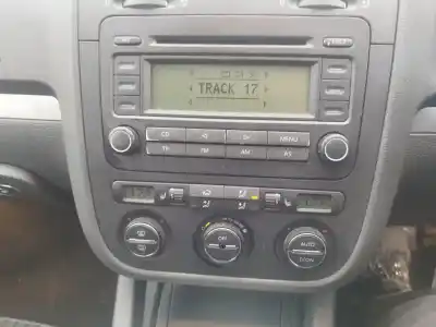 Veículo de Sucata volkswagen golf v (1k1) 2.0 fsi do ano 2004 alimentado blx