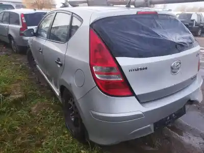 Véhicule à la ferraille hyundai i30 1.6 crdi cat de l'année 2011 alimenté d4fb