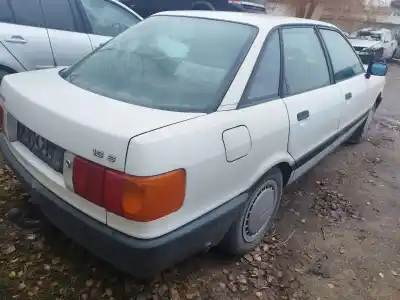 Veicolo di demolizione audi 80 (811/813) 1.8 dell'anno 1990 alimentato ne