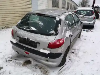 Veicolo di demolizione peugeot 206 berlina play station 2 dell'anno 2001 alimentato 