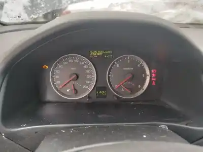 Veículo de Sucata volvo v50 (545) 2.0 d do ano 2004 alimentado d4204t