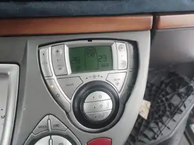 Здавання транспортного засобу lancia phedra (180) 2.0 jtd 16v emblema cae року 2004 потужний 