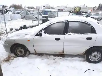 Veicolo di demolizione daewoo lanos (klat) 1.5 dell'anno 2005 alimentato 