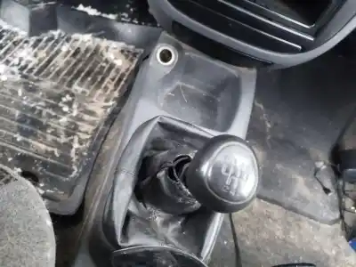 Veicolo di demolizione daewoo lanos (klat) 1.5 dell'anno 2005 alimentato 