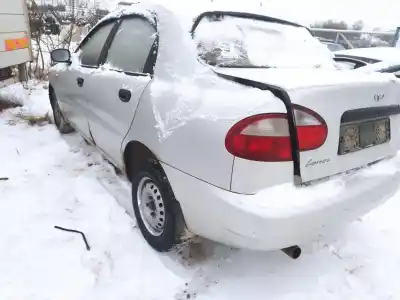 Veicolo di demolizione daewoo lanos (klat) 1.5 dell'anno 2005 alimentato 