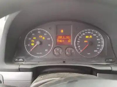 Scrapping Vehicle volkswagen jetta (1k2) 1.6 16v fsi of the year 2006 powered blf