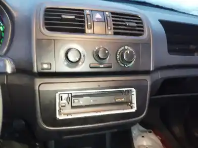 Scrapping Vehicle skoda fabia (5j2 ) 1.2 of the year 2009 powered chfa