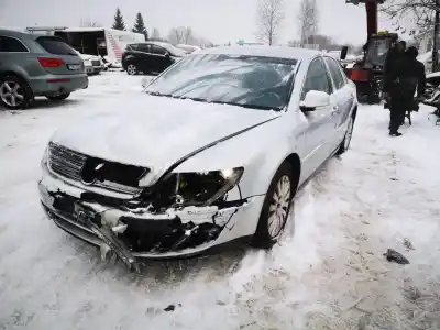 Scrapping Vehicle volkswagen phaeton (3d2/3d8) 3.2 v6 24v of the year 2006 powered bkl