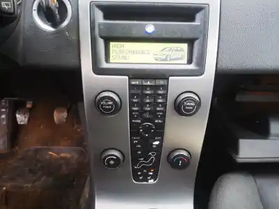 Veículo de Sucata volvo v50 (545) 2.0 d do ano 2004 alimentado 