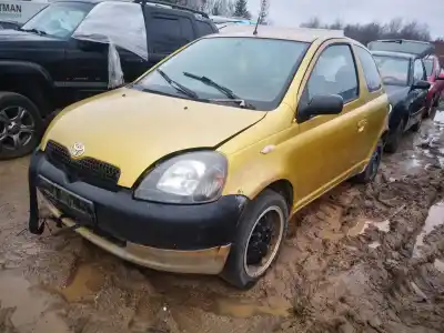Здавання транспортного засобу toyota yaris (ncp1/nlp1/scp1) 1.0 linea luna року 2000 потужний 4b