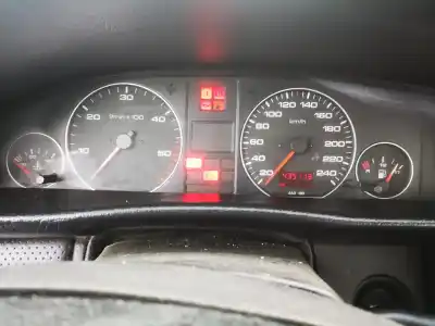 Veículo de Sucata audi a6 avant (c4) 2.5 tdi do ano 1995 alimentado ael