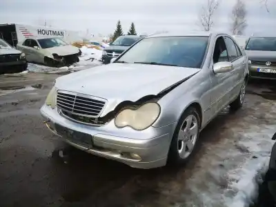 Здавання транспортного засобу mercedes-benz w203, 2000.05 - 2004.02 c 220 cdi (203.006) 105kw 2000.05 - 2007.02 року 2001 потужний 