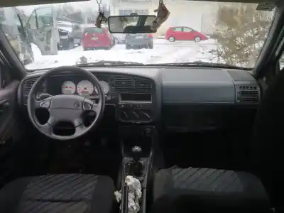 Veículo de Sucata volkswagen passat variant (315) 1.8 do ano 1996 alimentado adz