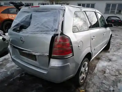 Veículo de Sucata opel zafira b 1.9 cdti do ano 2006 alimentado z19dt
