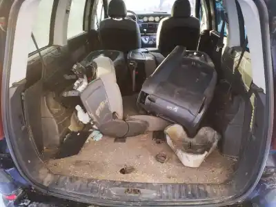 Veículo de Sucata peugeot 807 2.0 hdi fap cat do ano 2006 alimentado 