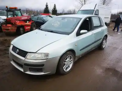 Vehicul casat fiat stilo (192) 1.9 jtd / 1.9 jtd 115 active al anului 2003 alimentat 